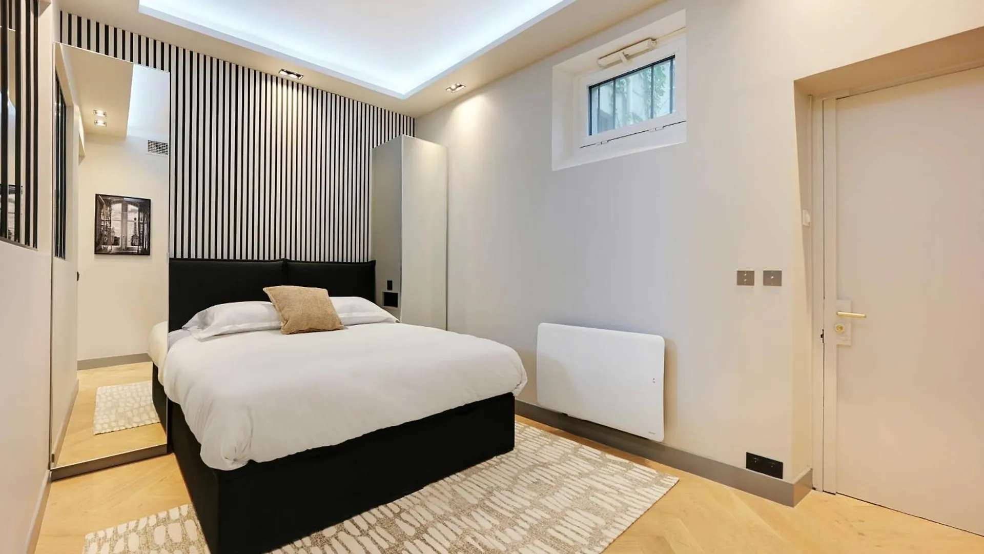 פריז Appartement Chic - 1Br 4P - Tour Eiffel Invalides 0*,  צרפת